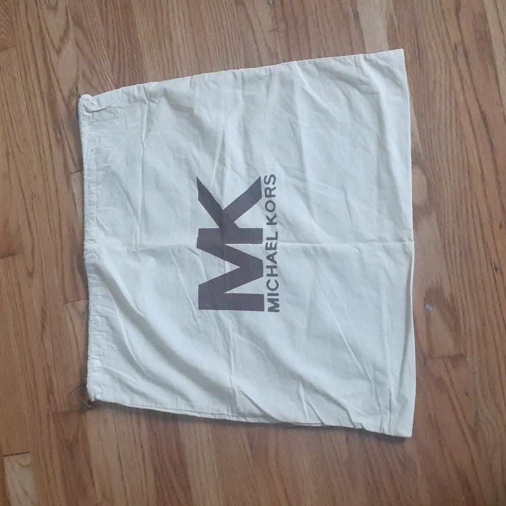 Cream Michael Kors Dust Bag